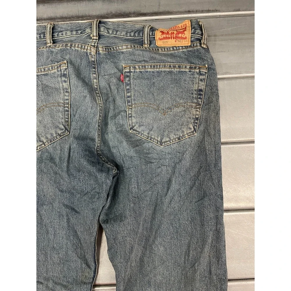 Levis levis 505